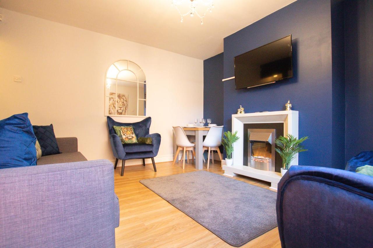Lord Street - 2 Beautiful Apartments - Sleep Up To 14 Guests - By Rework Accommodation Chester Exterior foto