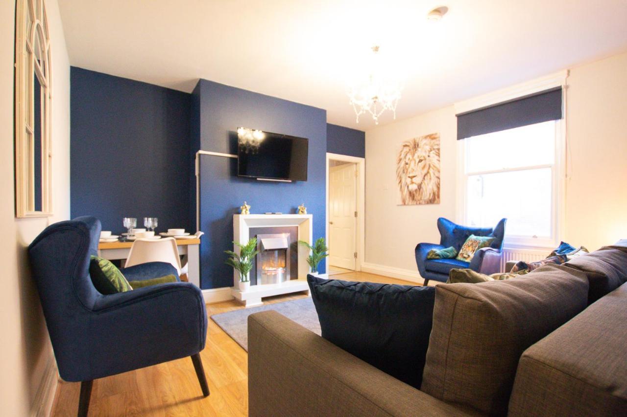 Lord Street - 2 Beautiful Apartments - Sleep Up To 14 Guests - By Rework Accommodation Chester Exterior foto